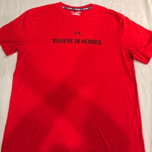Under Armour Other - Under Armour T-Shirt